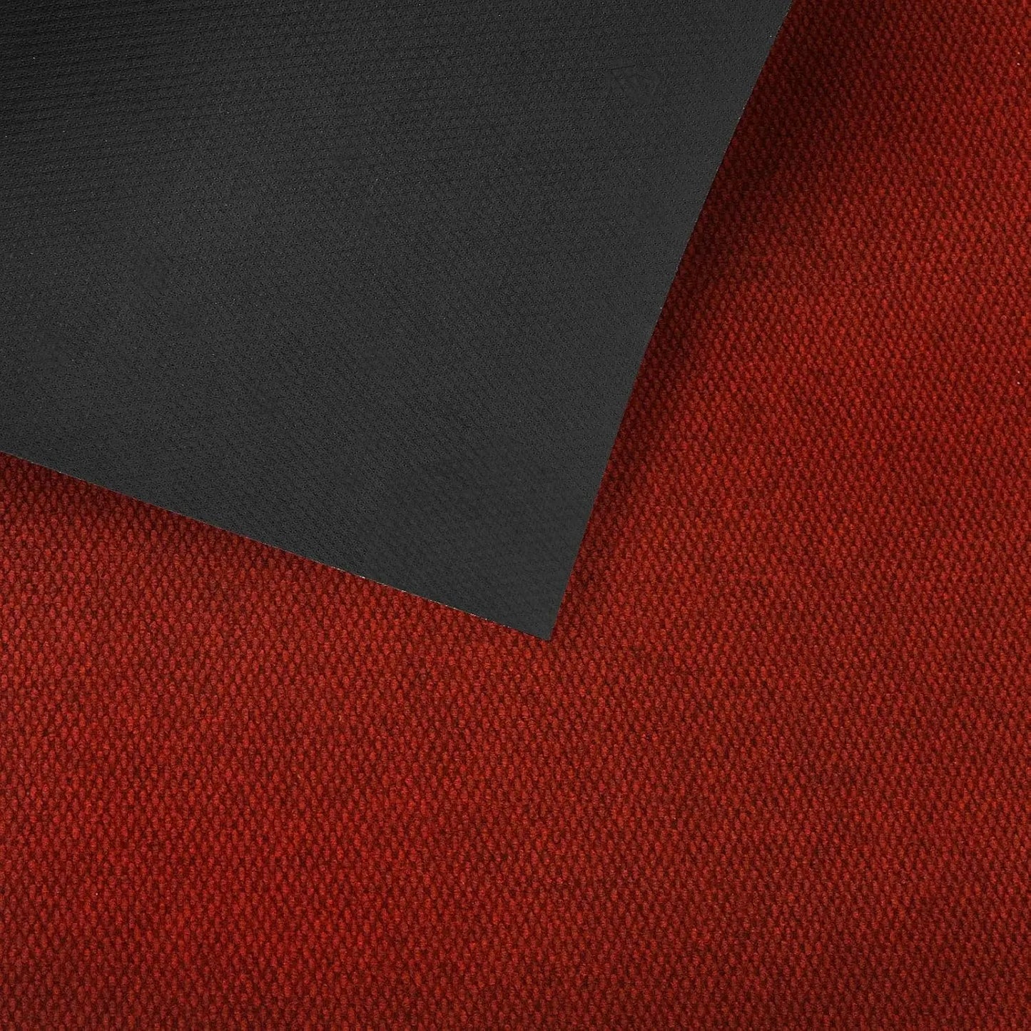 8 poteaux de séparation d'Or avec 6 cordes en velours rouges Avoslocs